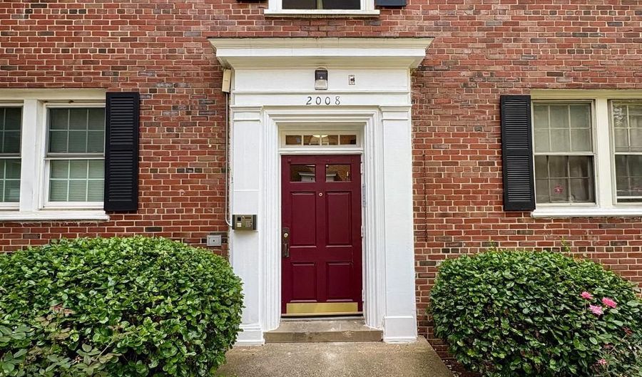 2008 38TH St SE 302, Washington, DC 20020 - 2 Beds, 1 Bath