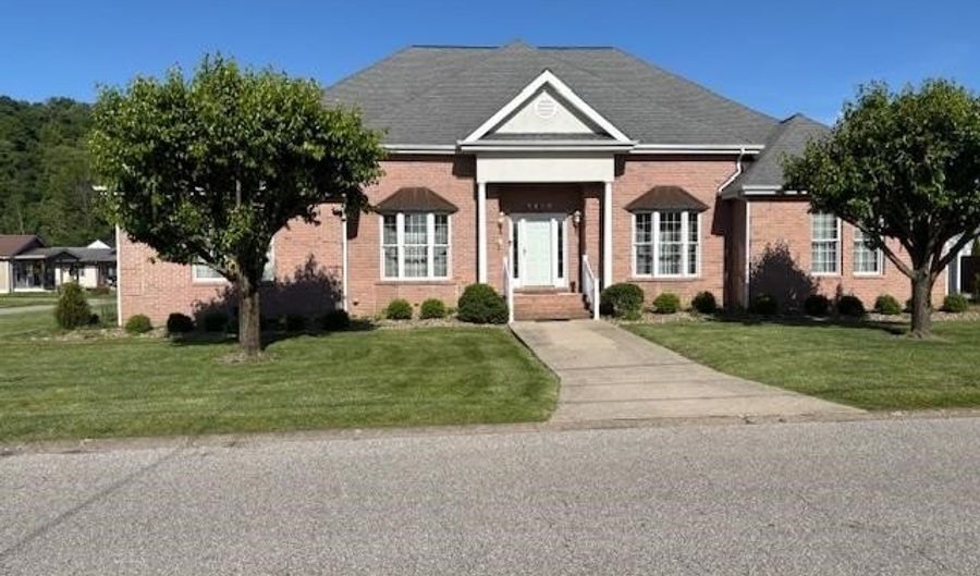 1400 Union Ave, Barboursville, WV 25504 - 4 Beds, 4 Bath