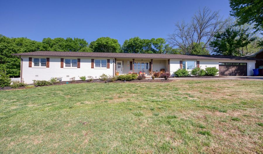 1108 Mildred Dr, Alcoa, TN 37701 - 4 Beds, 4 Bath