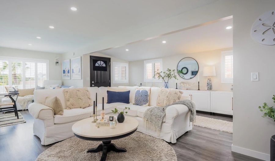 157 Horizon Ln, Oceanside, CA 92056 - 2 Beds, 2 Bath