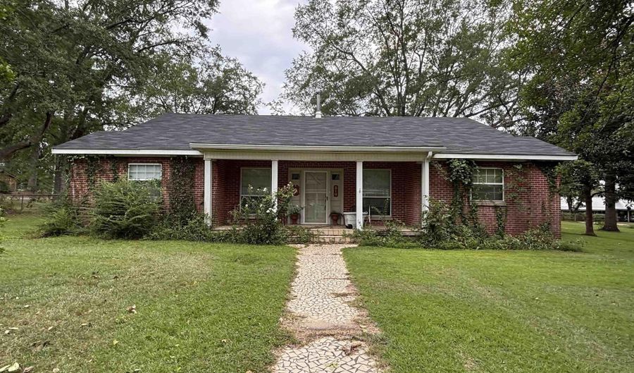 310 E 5th St, Junction City, LA 71256 - 3 Beds, 2 Bath