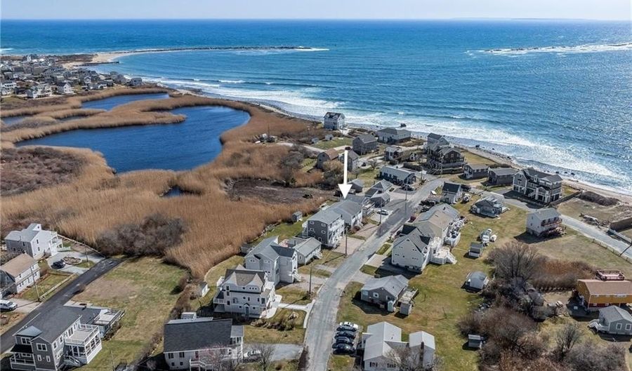 16 Elm Ave, Narragansett, RI 02882 - 4 Beds, 2 Bath