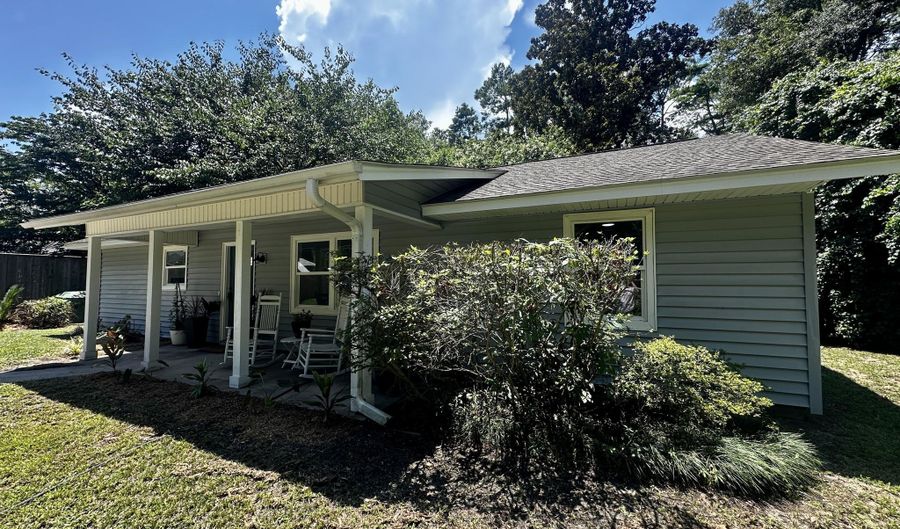 11 Presnell Cir, Beaufort, SC 29902 - 3 Beds, 2 Bath
