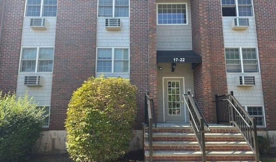 669 Metacom Ave 17, Bristol, RI 02809 - 2 Beds, 1 Bath