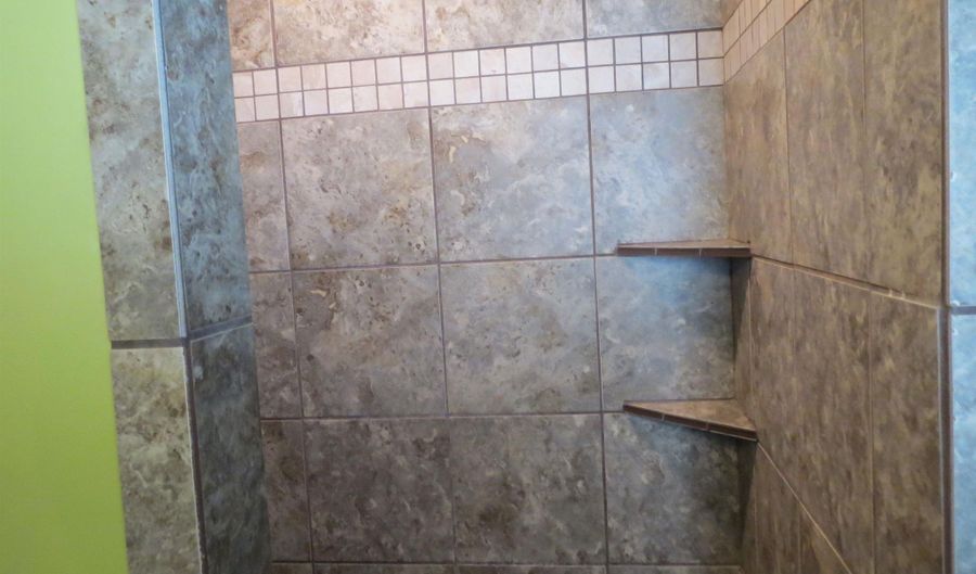 702 N Main Sts 1, Auburn, IN 46706 - 2 Beds, 1 Bath