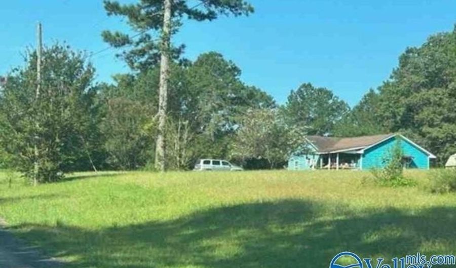 260 Canoe Dr, Ashville, AL 35953 - 3 Beds, 1 Bath