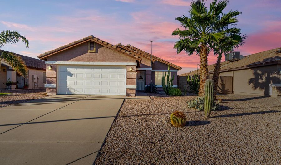 920 E PIMA Ave, Apache Junction, AZ 85119 - 3 Beds, 2 Bath