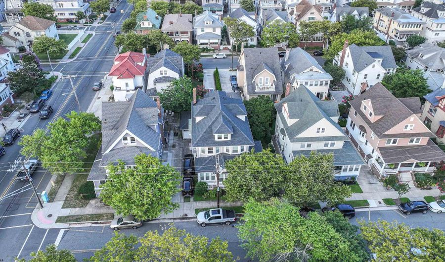 15 S Tallahassee Ave, Atlantic City, NJ 08401 - 6 Beds, 4 Bath