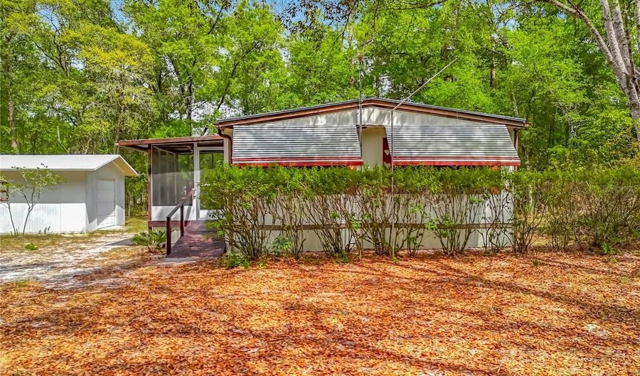 45832 MICHIGAN Rd, Altoona, FL 32702 - 2 Beds, 2 Bath