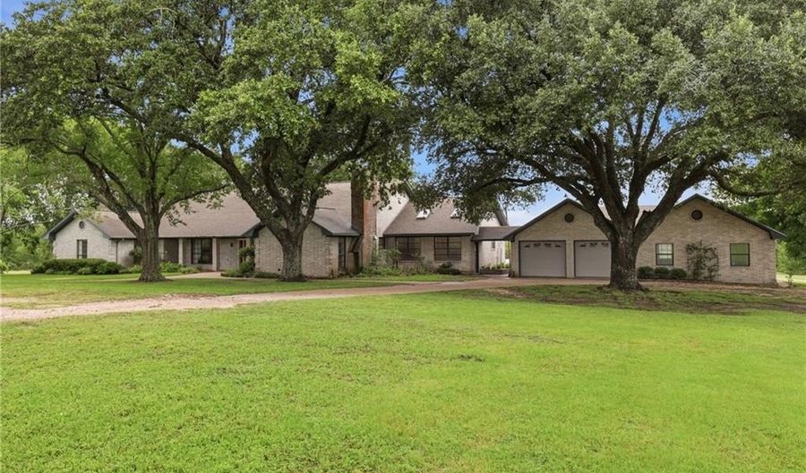 4124 FM 149 Rd W, Anderson, TX 77830 - 4 Beds, 4 Bath