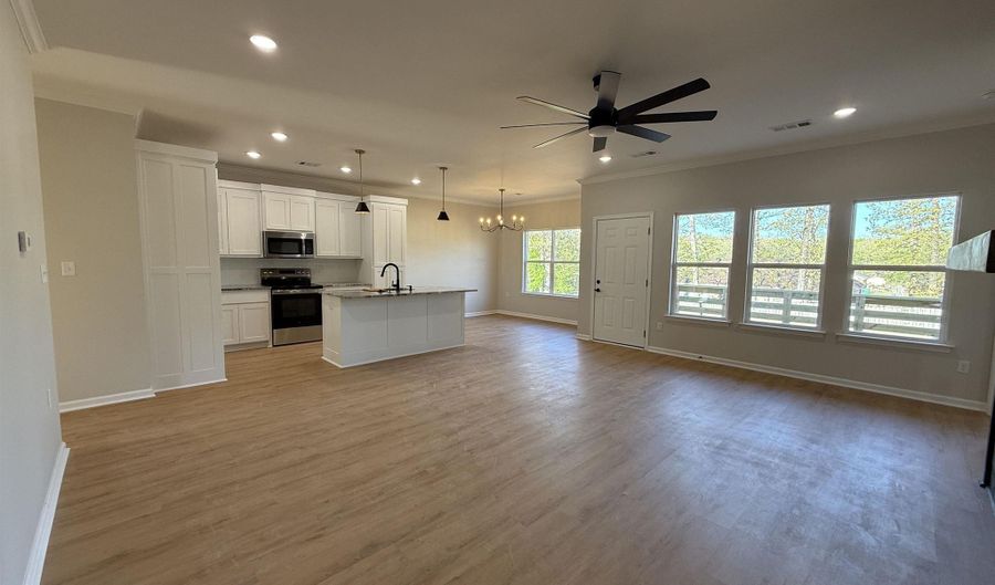 503 Madeleine Cir, Austin, AR 72007 - 3 Beds, 2 Bath