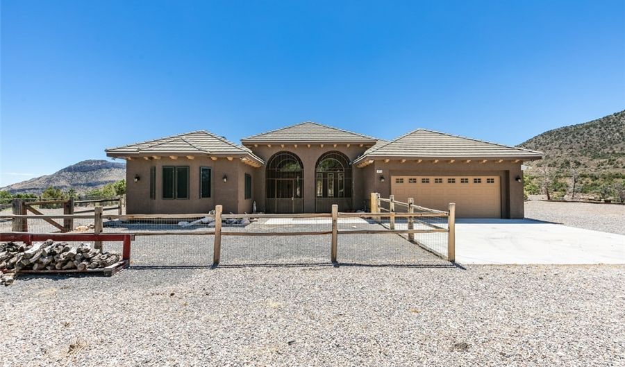 18475 Mater Mea Pl, Mountain Springs, NV 89161 - 3 Beds, 2 Bath