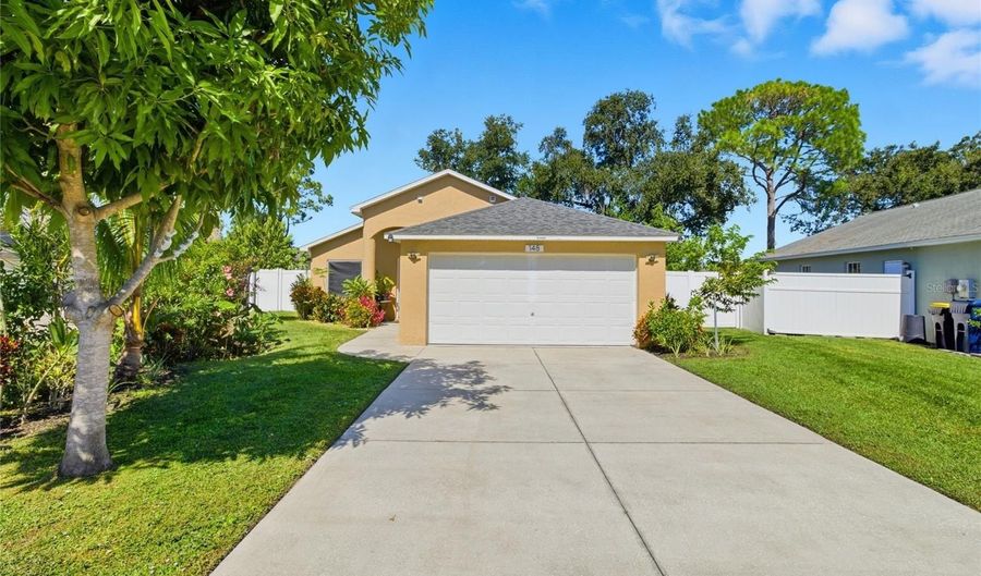 148 EAGLE POINT Blvd, Auburndale, FL 33823 - 3 Beds, 2 Bath