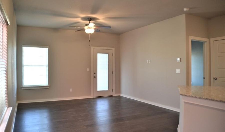 3912 SW Peachwood Dr, Bentonville, AR 72713 - 3 Beds, 3 Bath