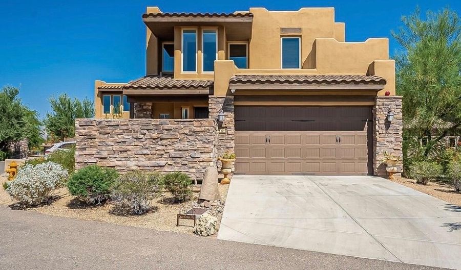 6145 E CAVE CREEK Rd 112, Cave Creek, AZ 85331 - 2 Beds, 3 Bath