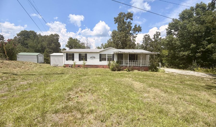 271 S Pkwy, Bethel Springs, TN 38315 - 3 Beds, 2 Bath