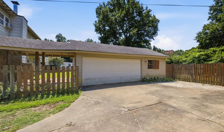 3007 RUSKIN Rd, Bartlett, TN 38134 - 3 Beds, 2 Bath