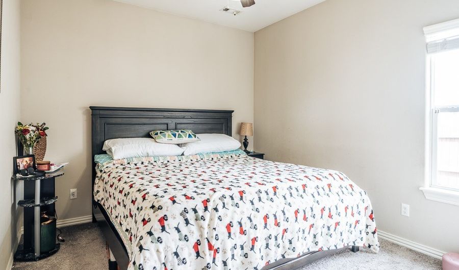 4204 Hollyhock St, Bentonville, AR 72713 - 4 Beds, 3 Bath