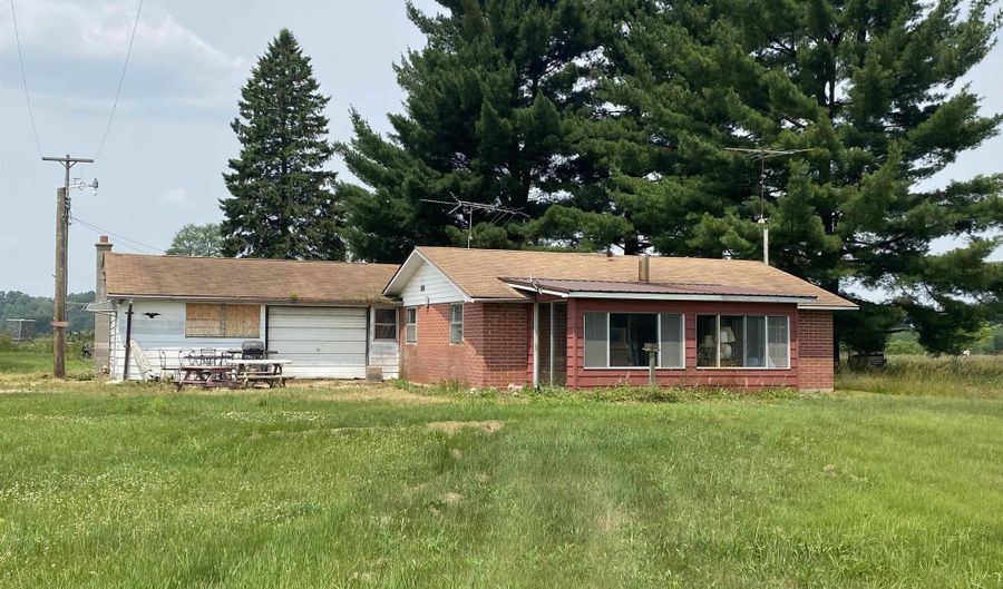 5740 McCauley Rd, Alger, MI 48610 - 3 Beds, 1 Bath