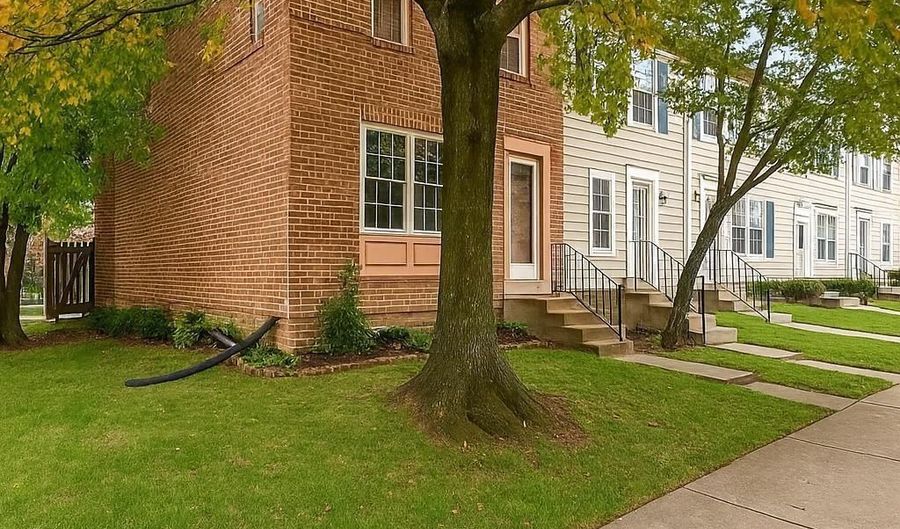 11400 HORSE SOLDIER Pl, Beltsville, MD 20705 - 3 Beds, 3 Bath