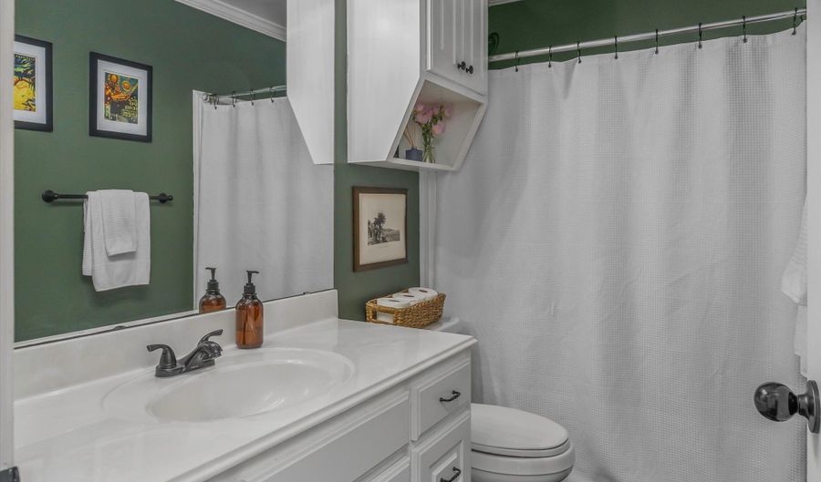 4204 Parkridge Dr, Benton, LA 71006 - 3 Beds, 2 Bath