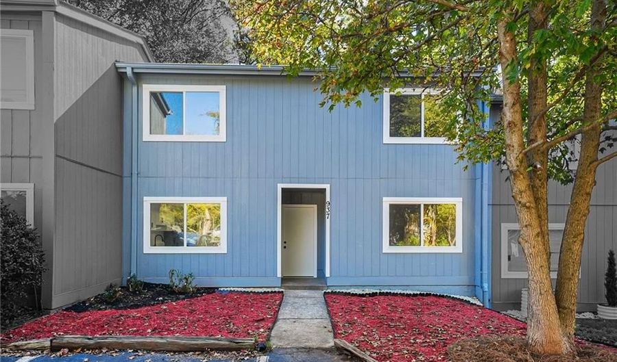 937 Pine Oak Trl, Austell, GA 30168 - 2 Beds, 2 Bath