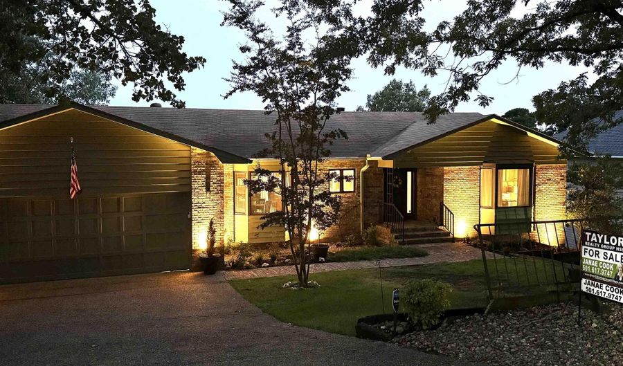 19 Ponferrada Way, Hot Springs Village, AR 71909 - 4 Beds, 3 Bath