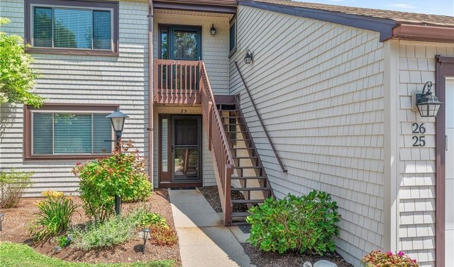 30 Sweet Meadows Ct 26, Narragansett, RI 02882 - 2 Beds, 2 Bath