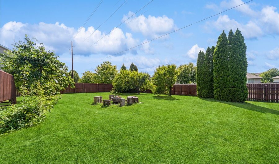2322 NW Cherry St, Ankeny, IA 50023 - 4 Beds, 3 Bath