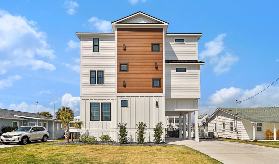 524 N Kinston Ave, Atlantic Beach, NC 28512 - 4 Beds, 4 Bath