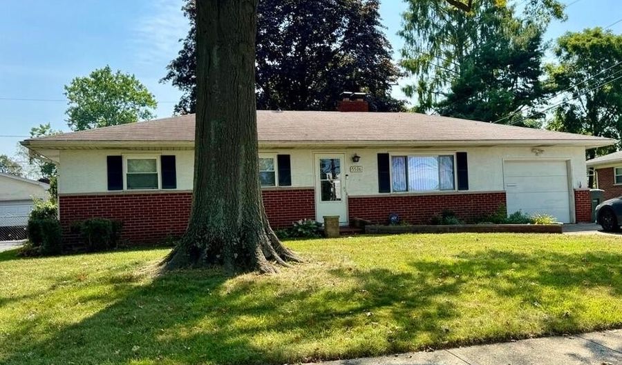 5506 Sandalwood Blvd, Columbus, OH 43229 - 3 Beds, 2 Bath