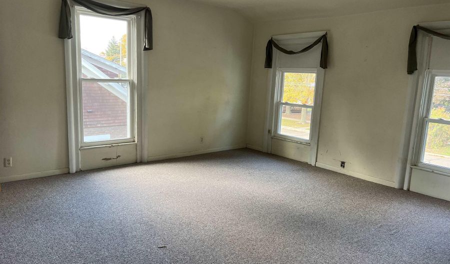 224 E Front St Apt 3, Adrian, MI 49221 - 1 Beds, 1 Bath