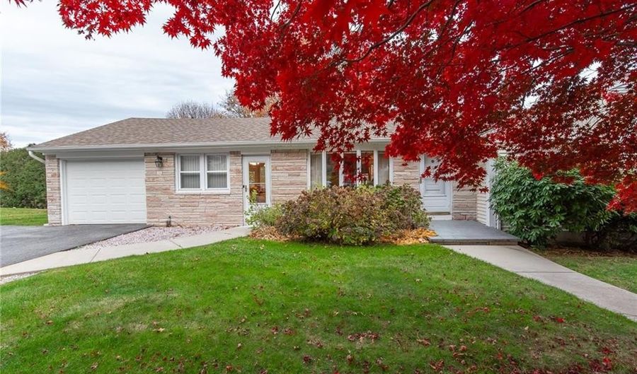 1 Rose Hill Dr, Johnston, RI 02919 - 3 Beds, 2 Bath