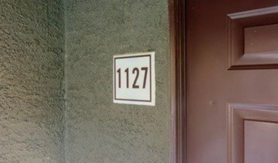 7950 W FLAMINGO Rd 1127, Las Vegas, NV 89147 - 2 Beds, 1 Bath
