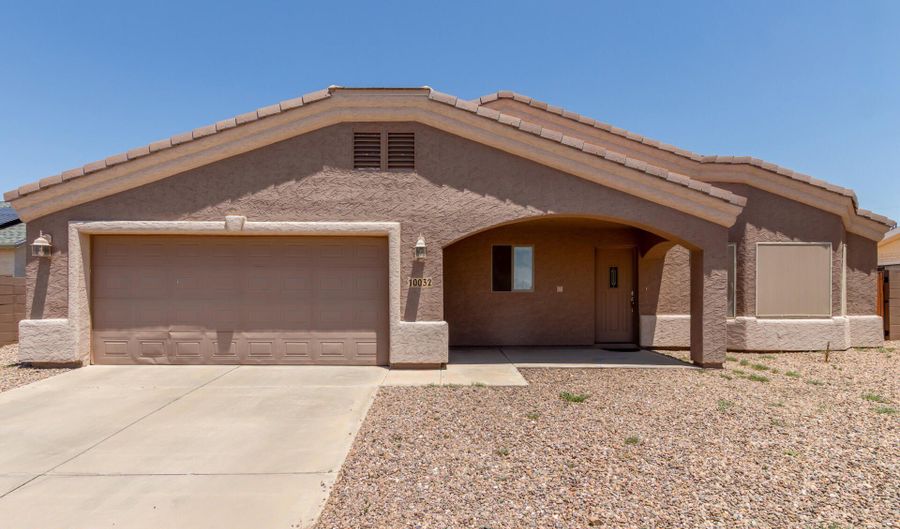 10032 W DEVONSHIRE Dr, Arizona City, AZ 85123 - 3 Beds, 2 Bath