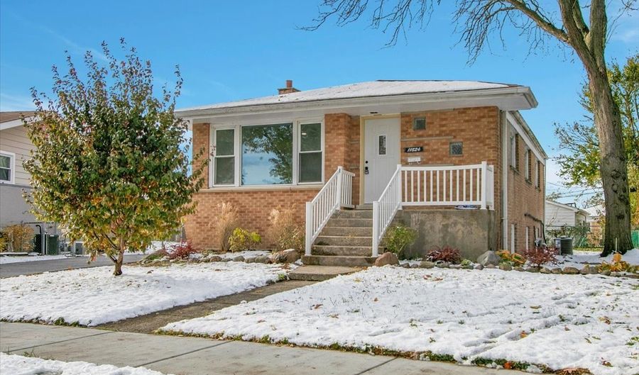 11524 S Kildare Ave, Alsip, IL 60803 - 2 Beds, 2 Bath