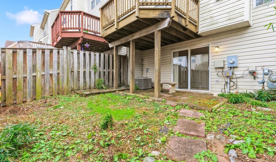 5526 SACRAMENTO MEWS Pl, Alexandria, VA 22309 - 3 Beds, 4 Bath