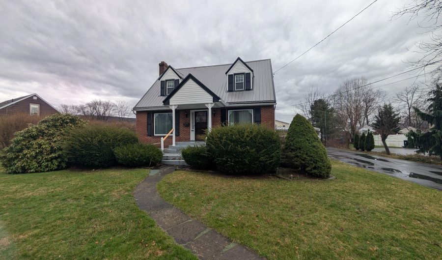 213 Milton Ave, Altoona, PA 16602 - 2 Beds, 1 Bath
