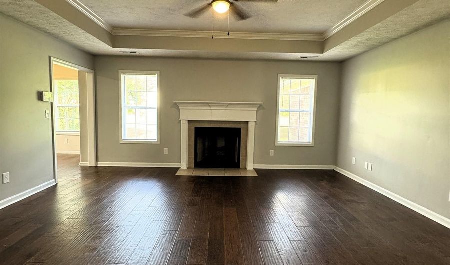 18304 Upland Trl, Athens, AL 35613 - 3 Beds, 2 Bath