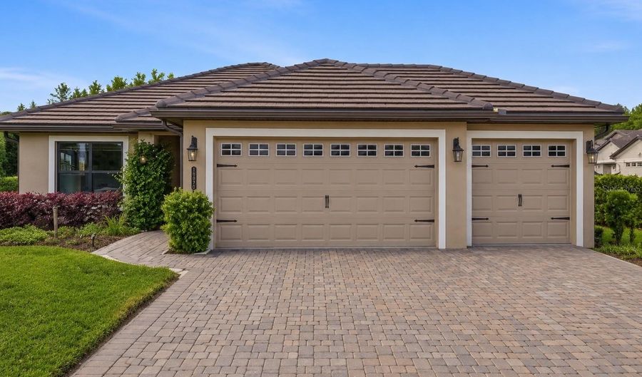 4000 JULIANA LAKE Dr, Auburndale, FL 33823 - 3 Beds, 2 Bath