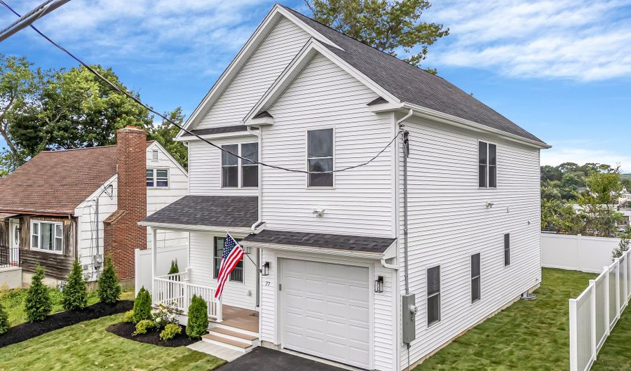 77 Oliver St, Bridgeport, CT 06606 - 4 Beds, 3 Bath