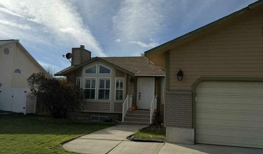 5471 Jerry St, Chubbuck, ID 83202 - 5 Beds, 3 Bath