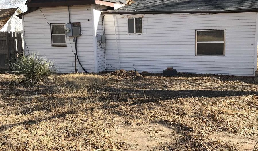 1023 Lawson Ave, Beaver, OK 73932 - 2 Beds, 1 Bath