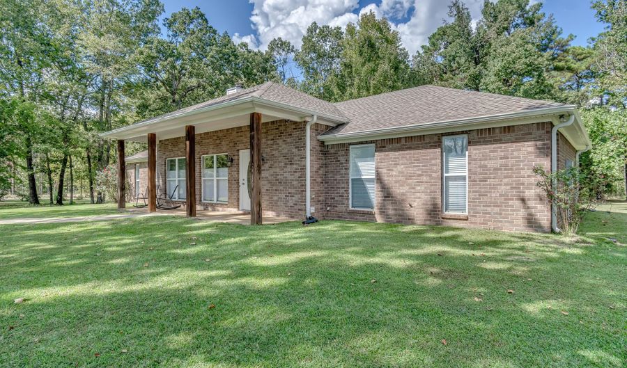 418 Barksdale Rd, Brandon, MS 39047 - 3 Beds, 2 Bath
