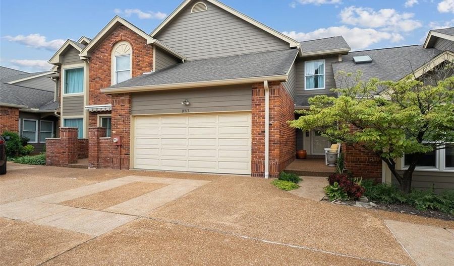 14312 Willow Spring Hill Dr, Town And Country, MO 63017 - 3 Beds, 3 Baths, Single Family ...