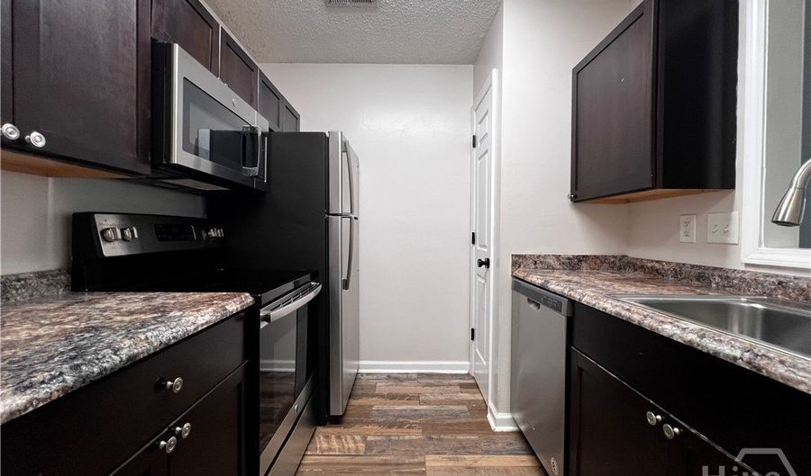 2165 S Milledge Ave 12, Athens, GA 30605 - 2 Beds, 2 Bath