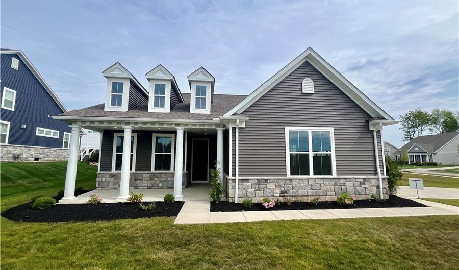 913 Arthur Trl, Aurora, OH 44202 - 2 Beds, 2 Bath