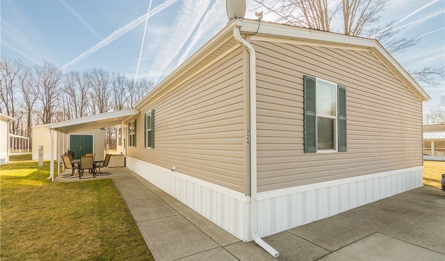 324 Amherst Mobile Homes, Amherst, OH 44001 - 3 Beds, 2 Bath