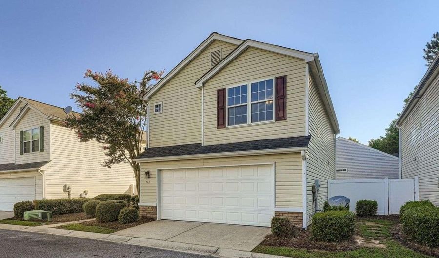663 Windcroft, Acworth, GA 30101 - 3 Beds, 3 Bath