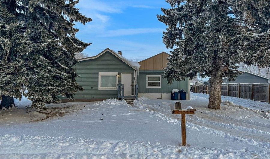 422 5th St NW, New Town, ND 58763 - 4 Beds, 3 Bath